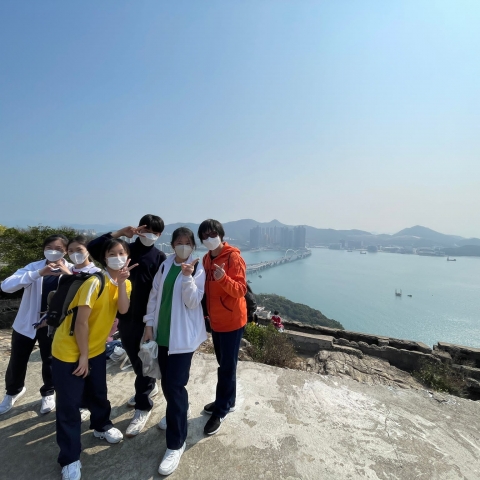 b6edb68d-30bc-4b32-984e-1c999ec4a6cc