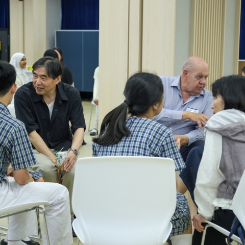 Roundtable (22)