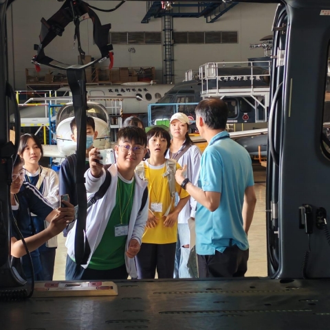 A Day with Hong Kong's Sky Heros (17)