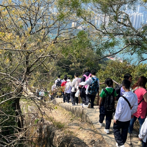 bb093ef4-b414-4d6c-8b01-cd61edea3ee7