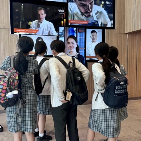 2600c219-ee31-42b7-9074-8d6b6f03edb5